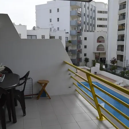 Proximo Da Marina C/piscina E Estacionamento アパート