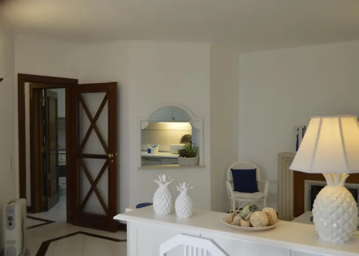 Proximo Da Marina C/piscina E Estacionamento Vilamoura